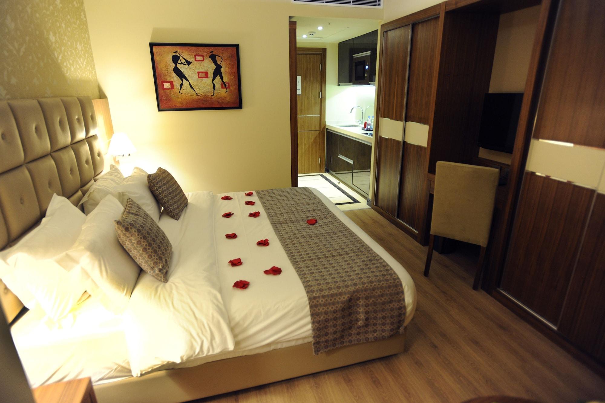 Gems Hotel Beirut Bagian luar foto